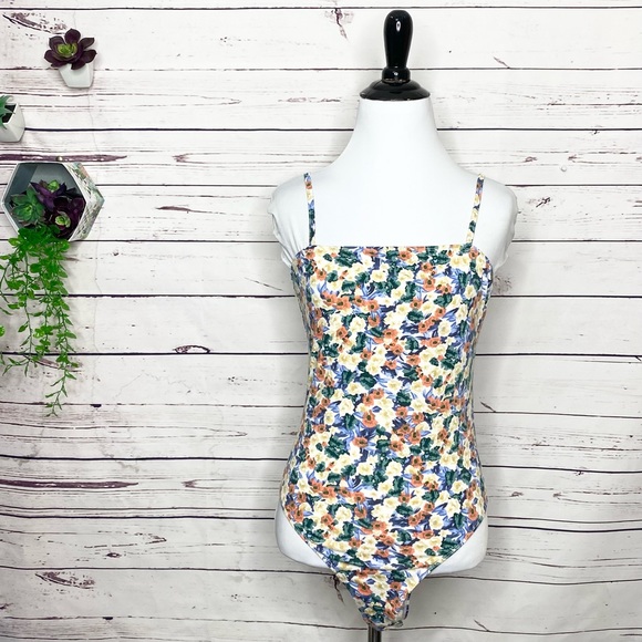 SHEIN Floral High Cut Cami Bodysuit Size Medium - Picture 1 of 9
